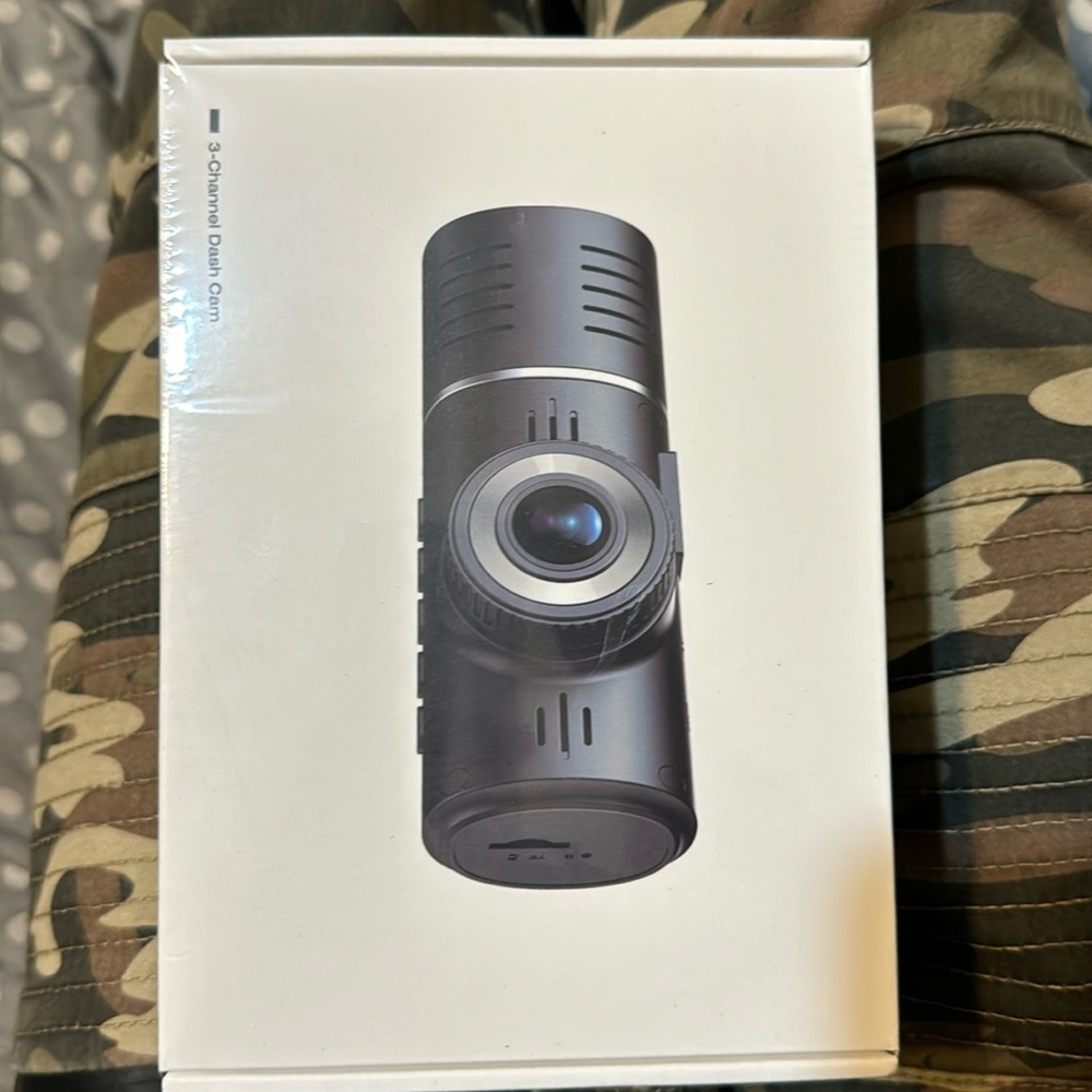 4k dash cam. Loop recording